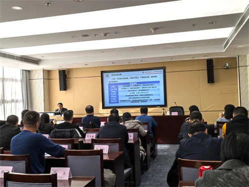 迁安职教中心副校长乔玉丰在国家教育行政学院中职名校长研修班上做经验分享